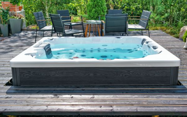 Cost of Spa Deck Remodeling in Lenexa