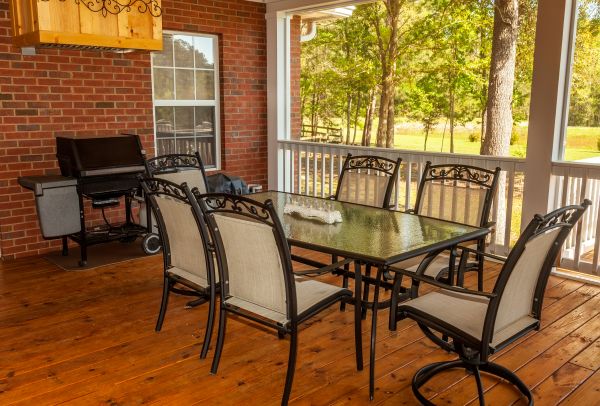 Cost of Residential Deck Installation in Lenexa
