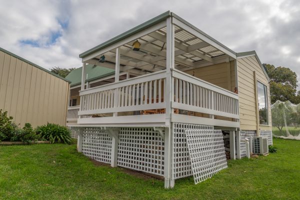 Deck Lattice Replacement in Lenexa